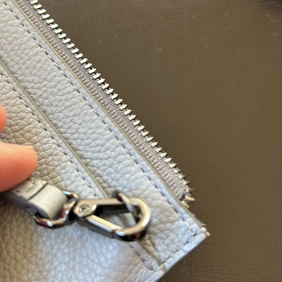 NWT Tumi Belden Cross- body leather bag -SOLD OUT ONLINE - Picture 8 of 12